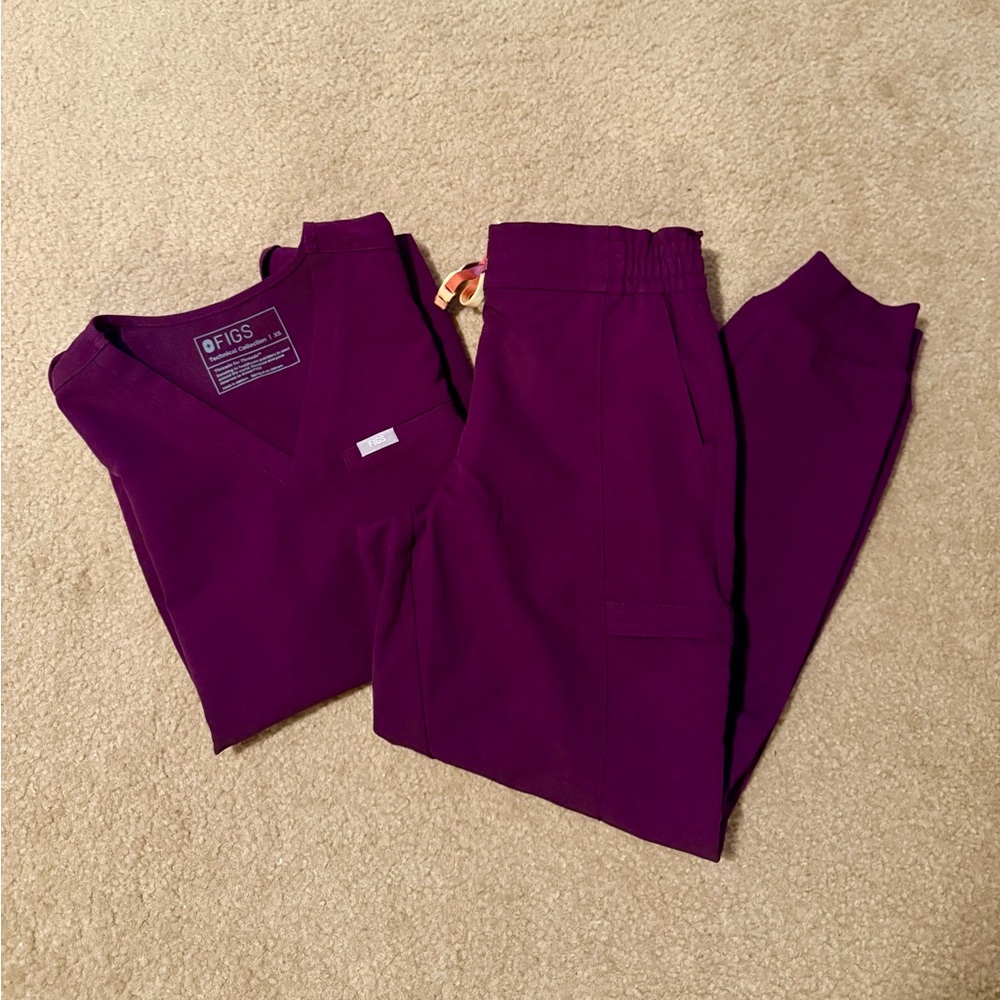 Figs Women's Scrub Set in Deep Plum